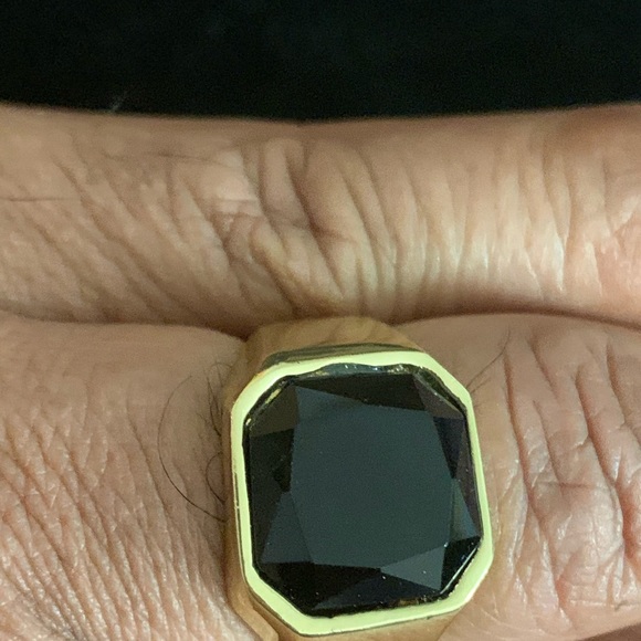 Ring - Picture 3 of 5